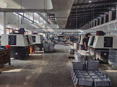 ലൈറ്റ് ഹൗസിംഗ് വിതരണക്കാരനെ നയിച്ചു