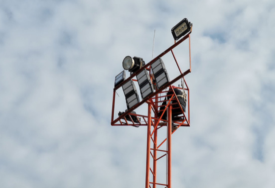 LED ഹൈ മാസ്റ്റ് ലൈറ്റ് മാനദണ്ഡങ്ങൾ