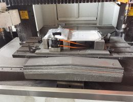 ലെഡ് ലൈറ്റിംഗ് ദ്വാരങ്ങൾ ഉണ്ടാക്കുന്നു